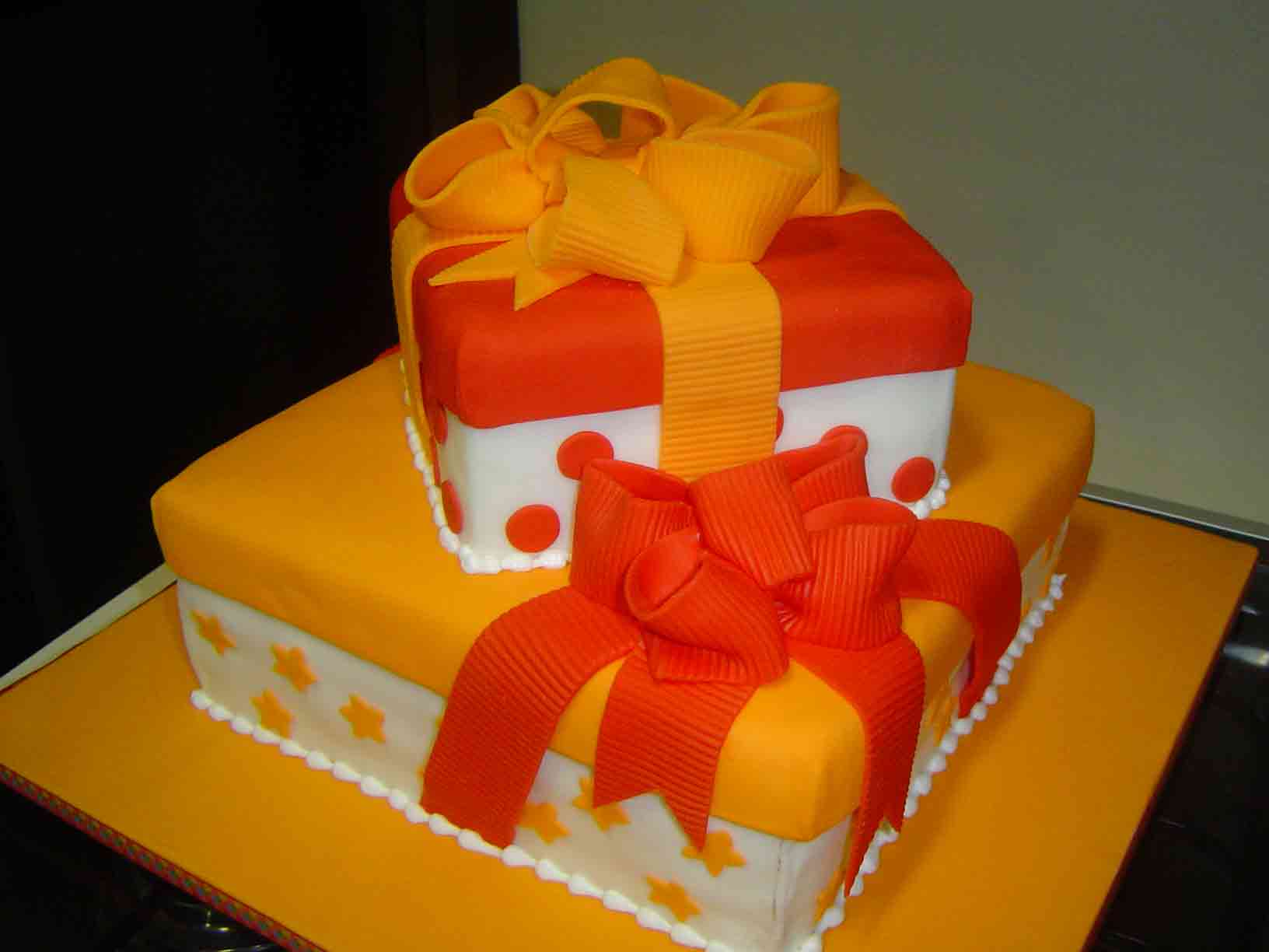 Gift Box Cake: The Surprise Within Surprise