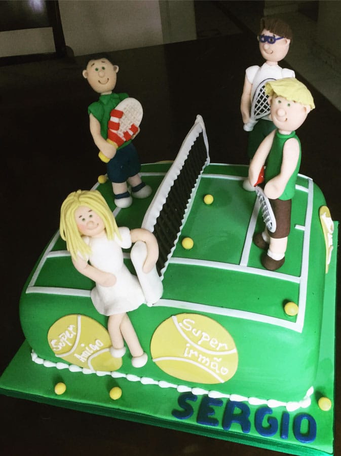 Tennis Family Cake: Ace of Flavor for Parents' Day