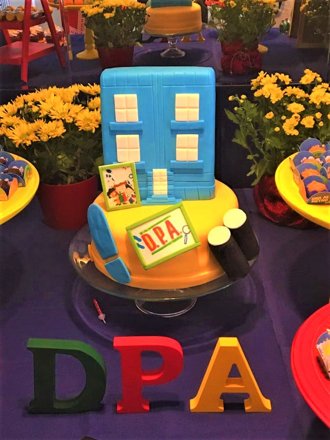 Blue Building Detectives Cake: Mystery and Fun
