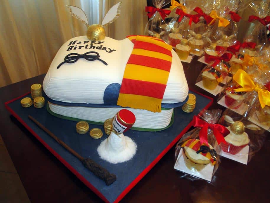 Harry Potter Cake: The Magical Party Potterheads Deserve