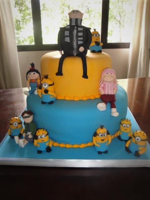 Despicable Me Cake: Gru and Minions Party
