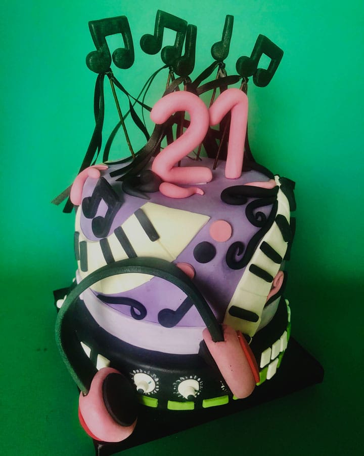 Music and Ballad Cake: For Those Who Live in the Rhythm