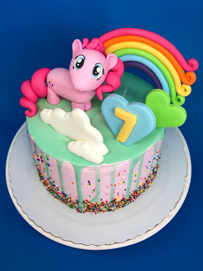 My Little Pony Fondant Cake: Rainbow and Magic for the Little Ones