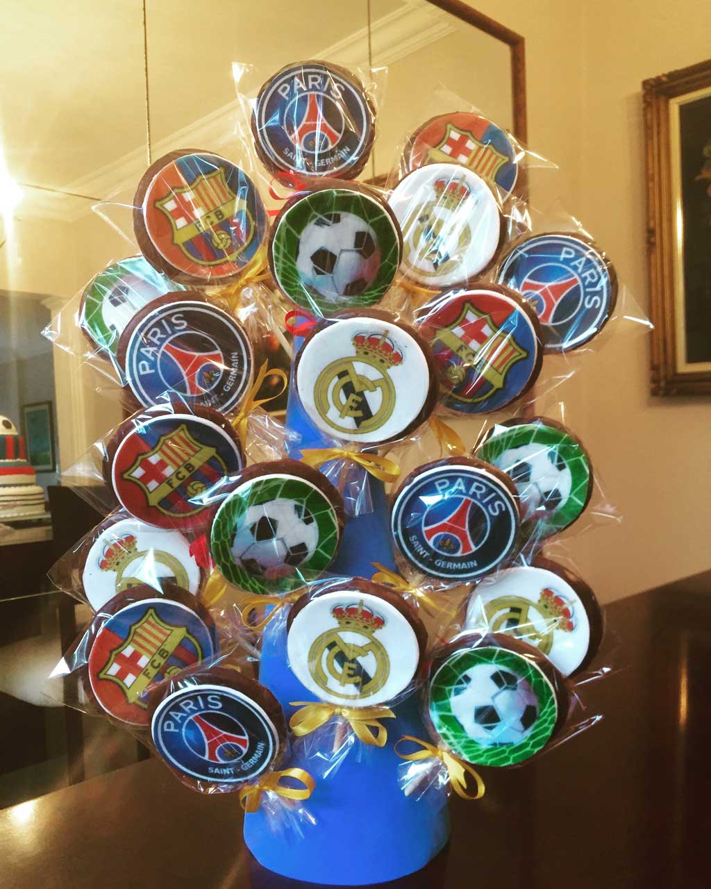 Decorated Cookies for Birthday Parties - 18