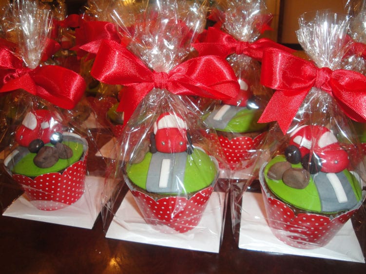 Custom Cupcakes - 25